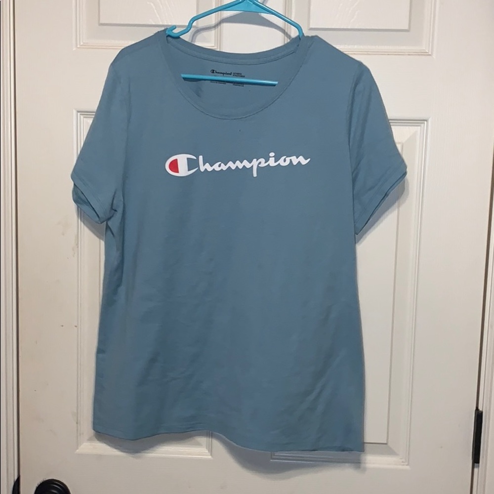 Champion t-shirt